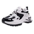 Trifle avec des sneakers casuals de retro couleur
