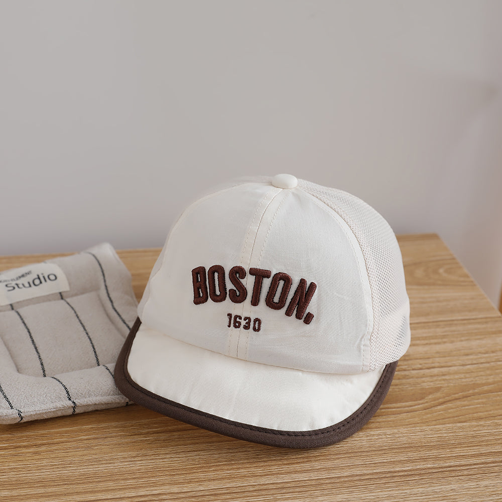 Chapeaux de bébé garçon et fille - lettre brodée à la mode et occasionnelle Short Brimmed Baseball
