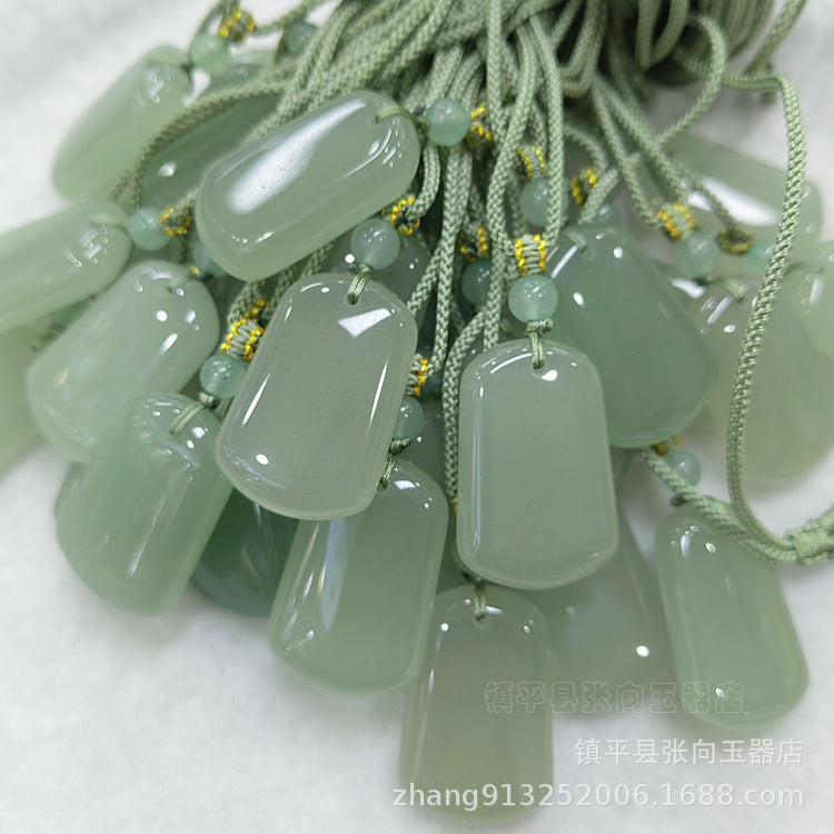 Ice Bottom Green Aventurine Trapézoïdal marque pendentif double-siled brillant marque hommes