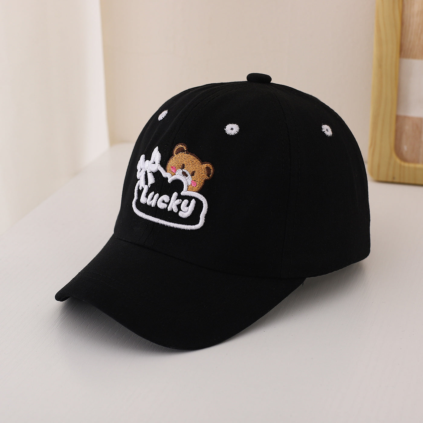 Une seule couleur pour les enfants Cute Little Bear Bow Tie Brodé Base Simple Casual réglable