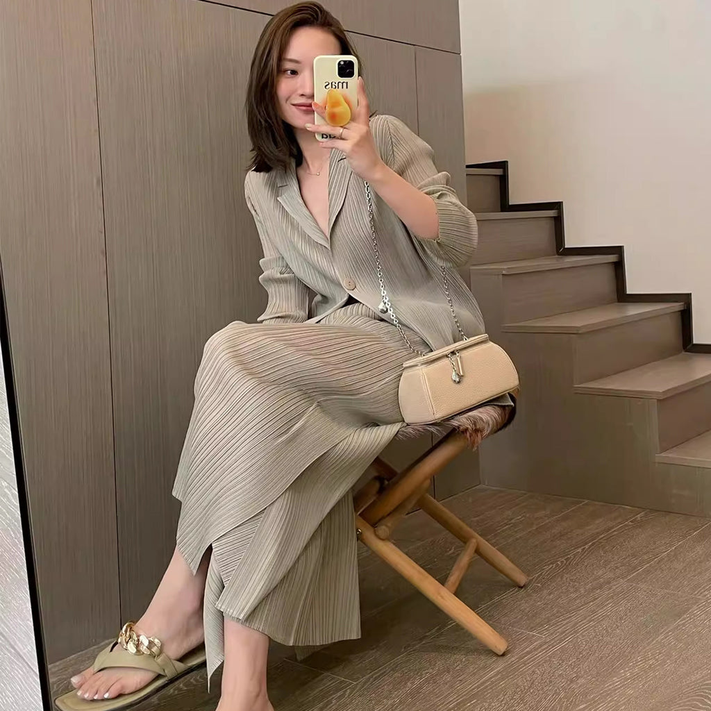 Ensemble de cardigan plissé pour femmes Minimalist Casual Veste et pantalons à manches longues à deux pièces