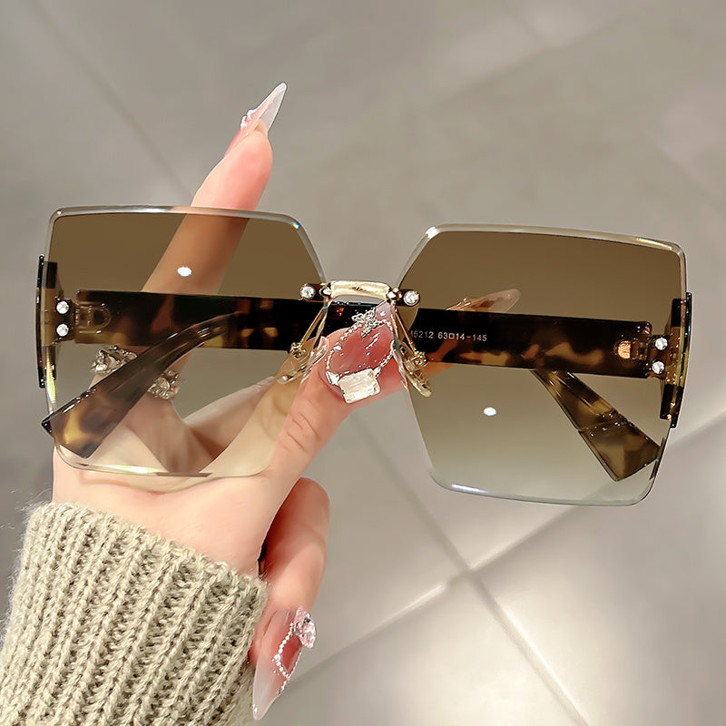 Femmes Lunettes de soleil carrées de surdimension