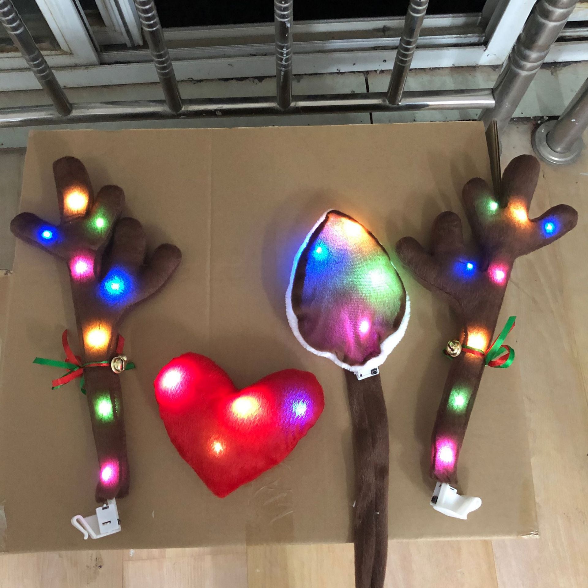 Décoration de Noël de voiture d'Antres lumineux LED