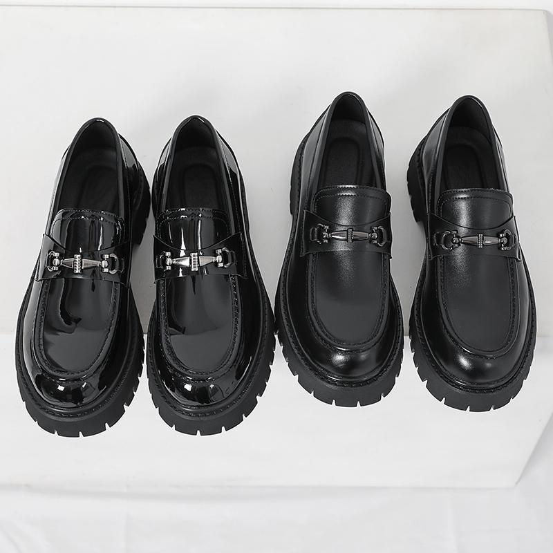 Mocassins d'affaires de style britannique avec un gros orteil