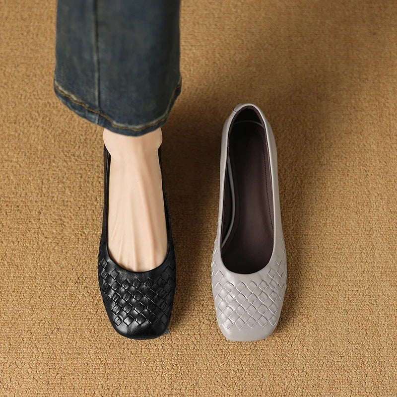Chaussure en cuir doux de style français