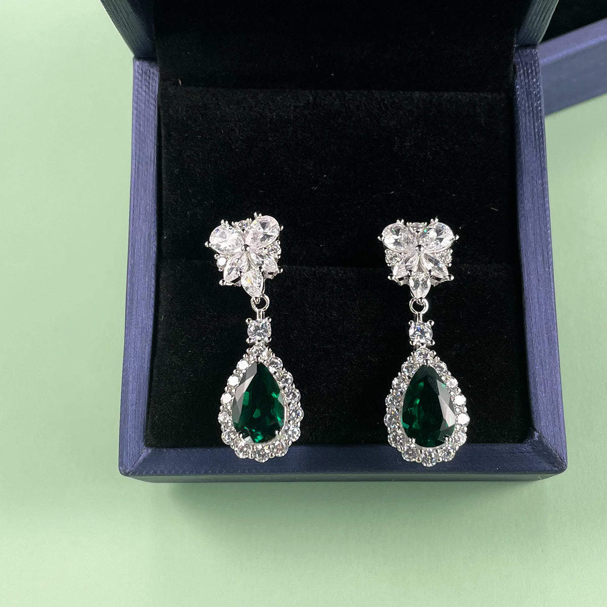 S925 Boucles d'oreilles d'angle en argent sterling Teardrop