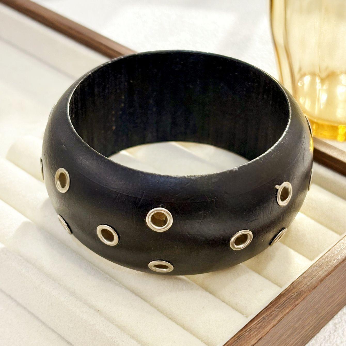 Versatile tendance et bracelet gras pour les femmes