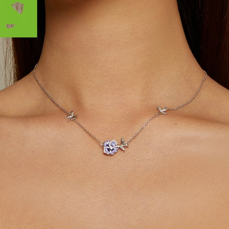 Collier original de fleurs de Yin Ziyun pour femmes