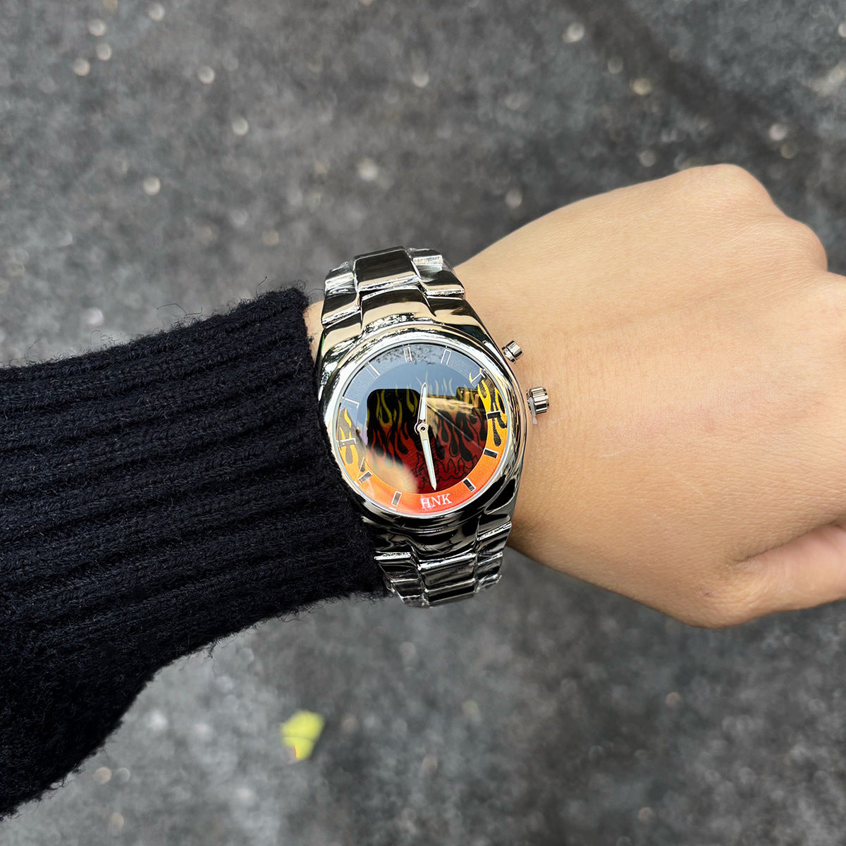 Montre pour hommes Creative Dynamic Flame inspirée de Y2K