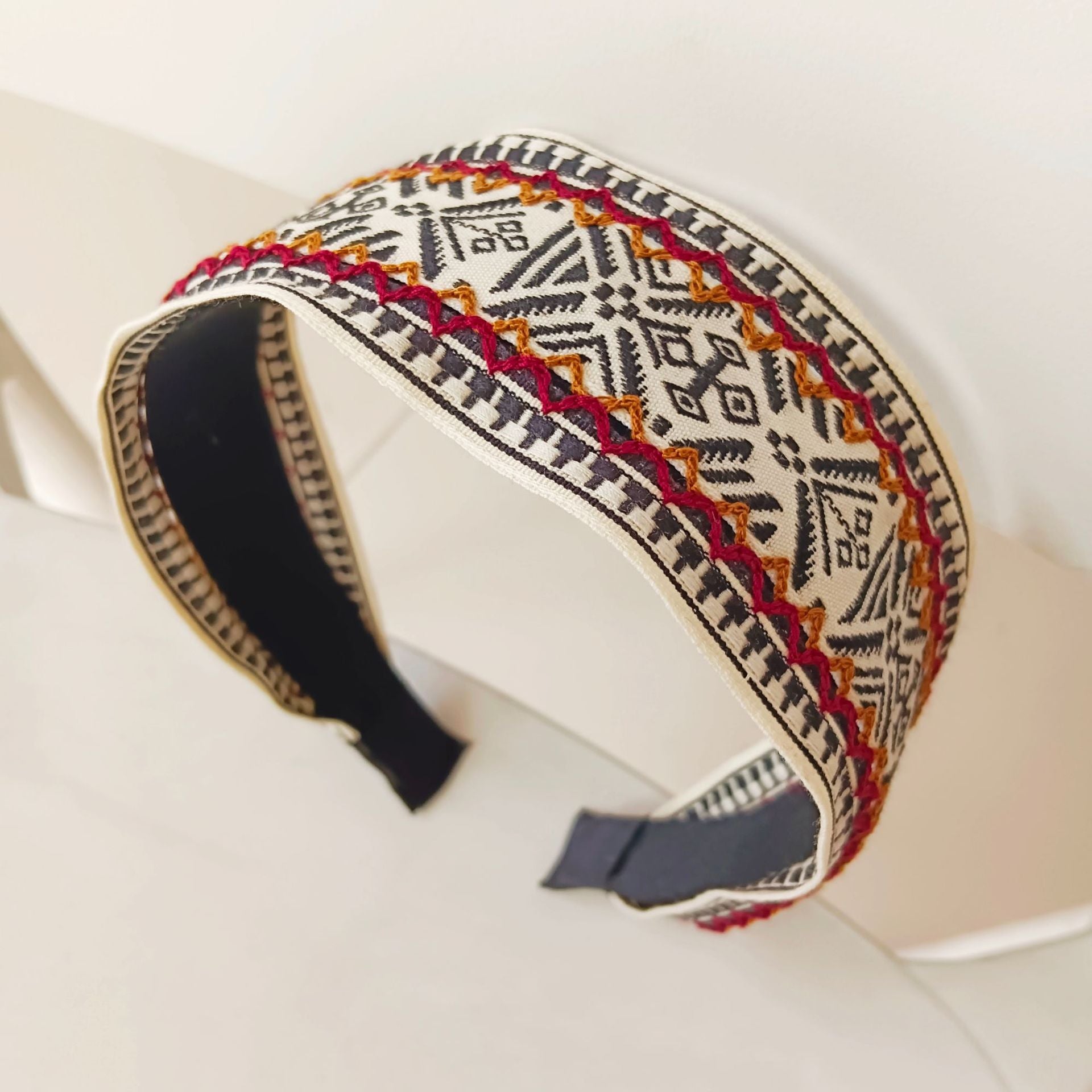 Lazybones Retro Ethnic Temperament Knotted Headband