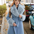 Manteau de laine élégant à fourrure amovible