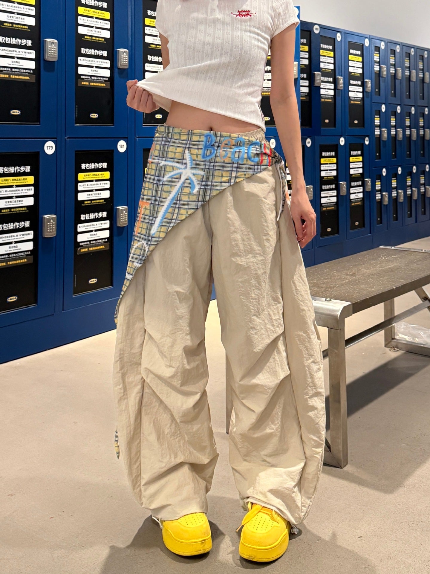 Pantalons à plis larges pour femmes