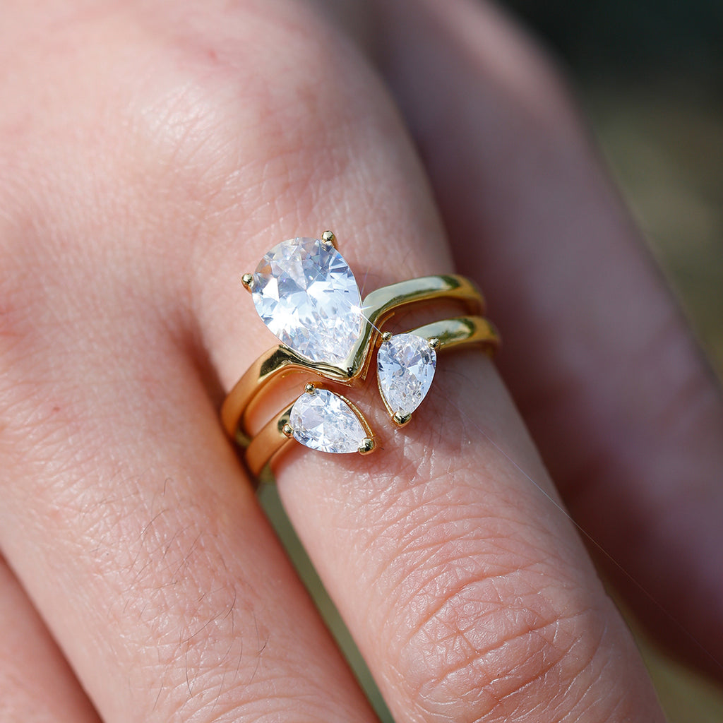 S925 Argent plaqué or 7x9mm Pear Moissanite set de mariage 1.75ct D Couleur VVS1 Open Band US