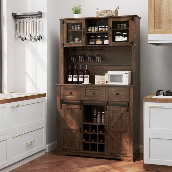 Maison de ferme Brown 72" Pantry Cabinet avec Hutch