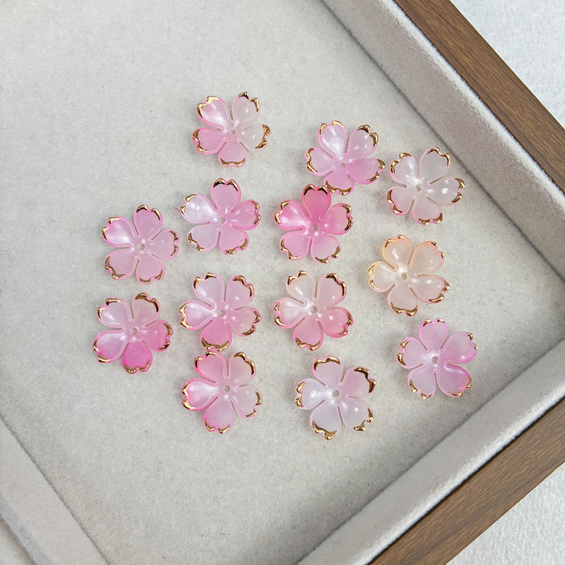 Perles de fleur de cerise en acrylique 5-Petal en forme d'or à deux tons
