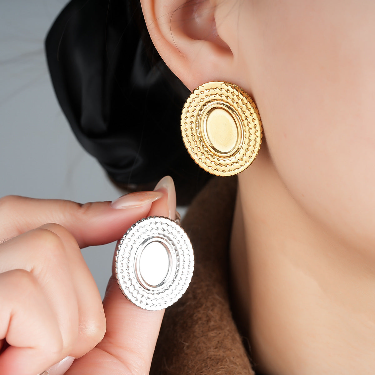 L'Europe et les États-Unis Boucles d'oreilles en acier titane Femme haute mode Personnalité Earri