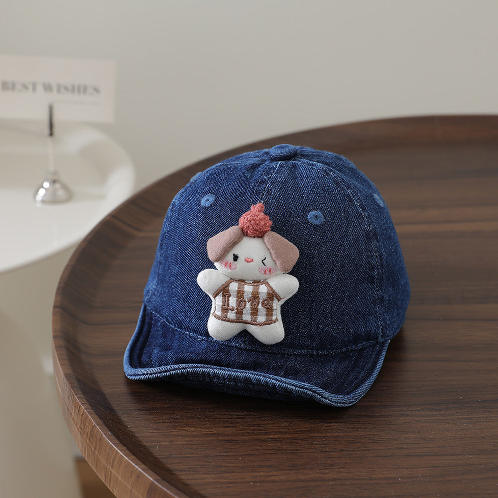 Jouet en peluche cartoon garçon et fille d'été avec haut doux et mignon style casquette de baseball