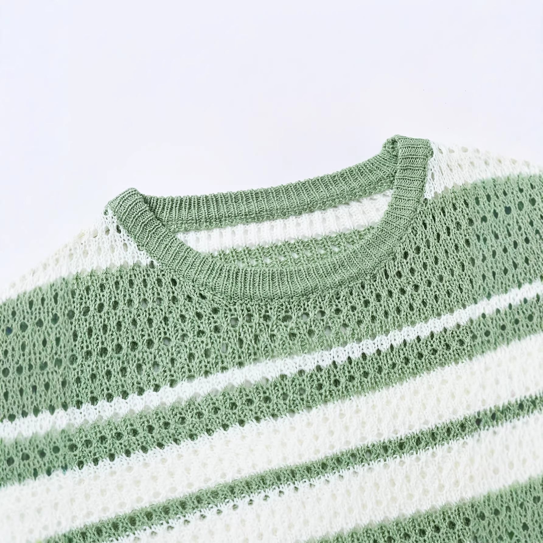 Chemise casual à manches courtes homme avec un design retro rayé