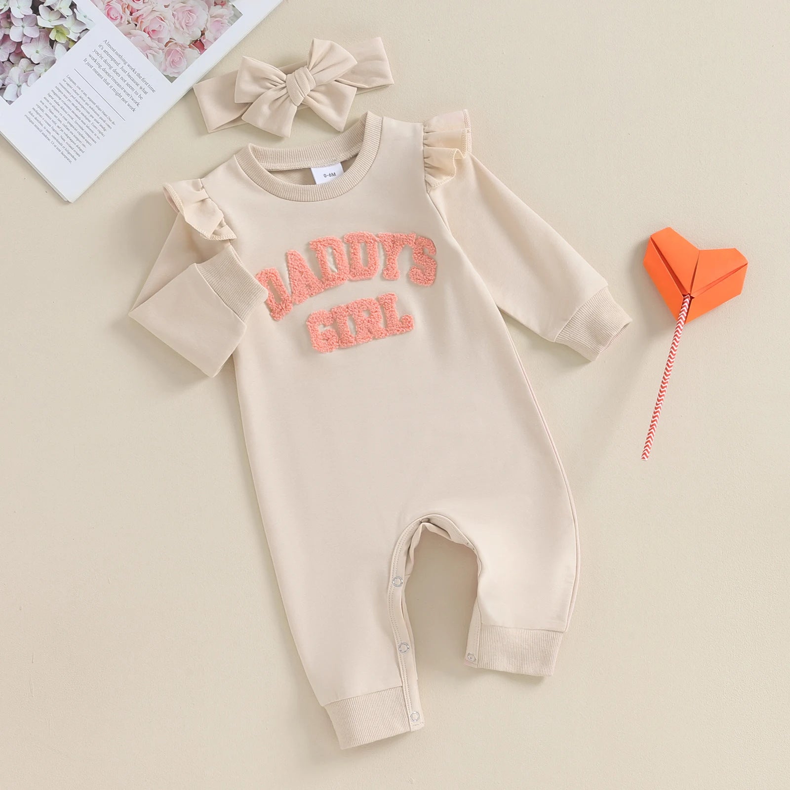 Mignon et doux floral Crawling and Growing Romper