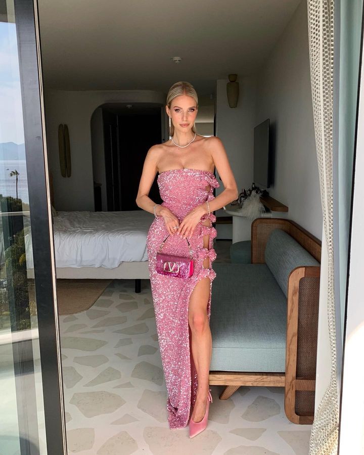 Robe longue de coupe de l'Off-Shoulder Slimming Sequins sans dos