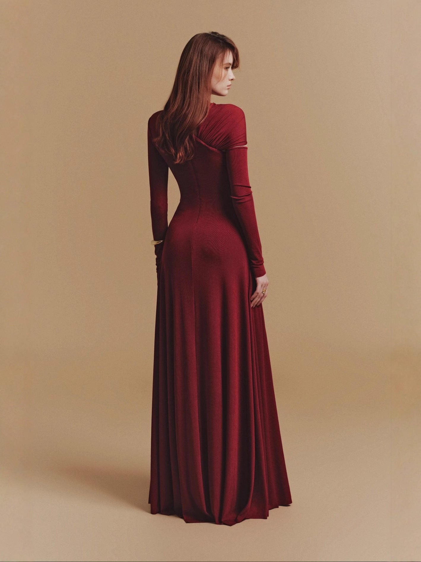 Robe asymétrique à manches longues Maxi