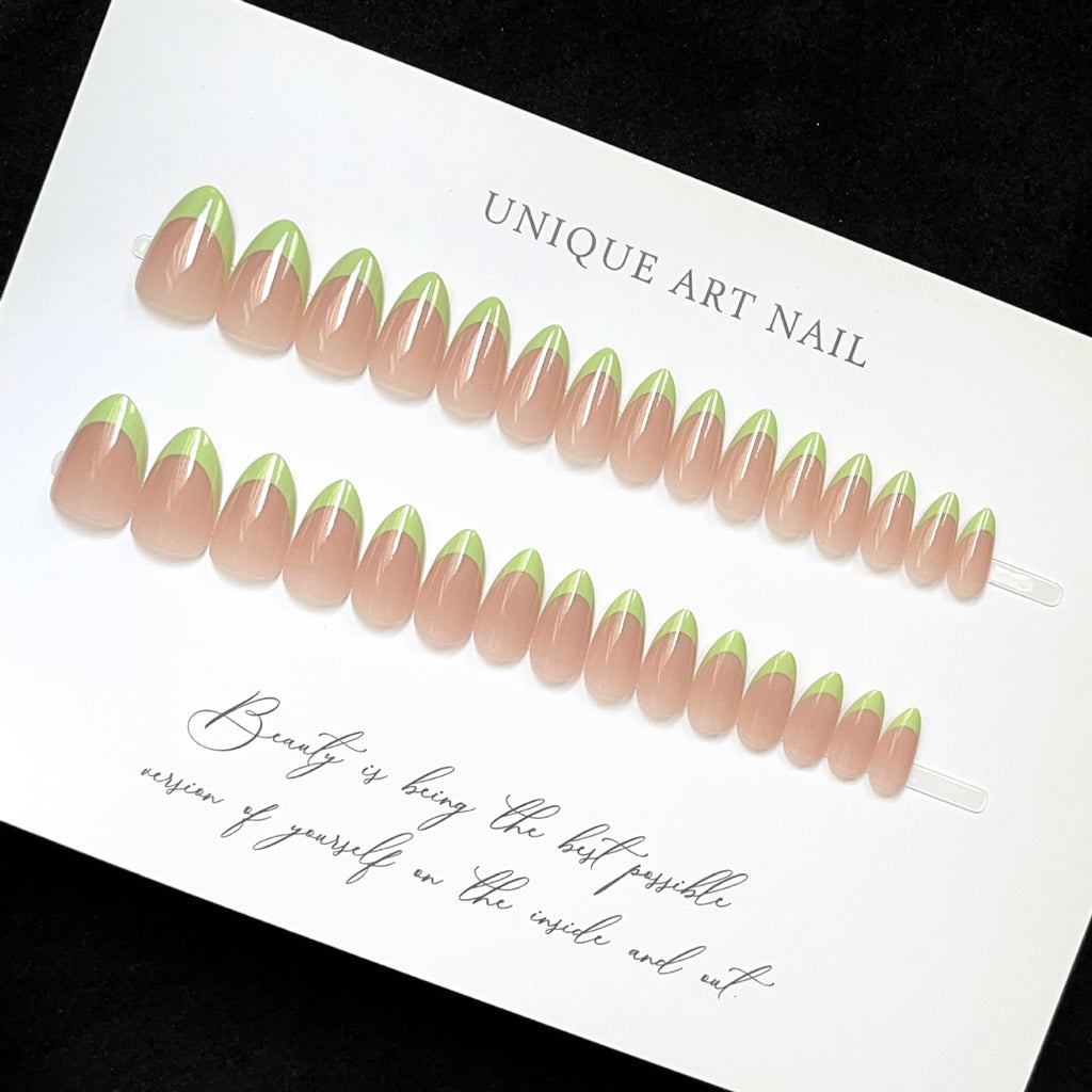 L'art des ongles à la mode française