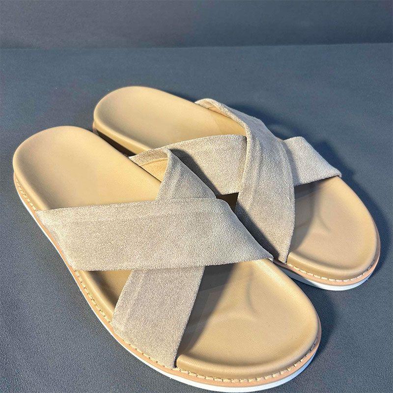 Men's sandblasted leather slippers