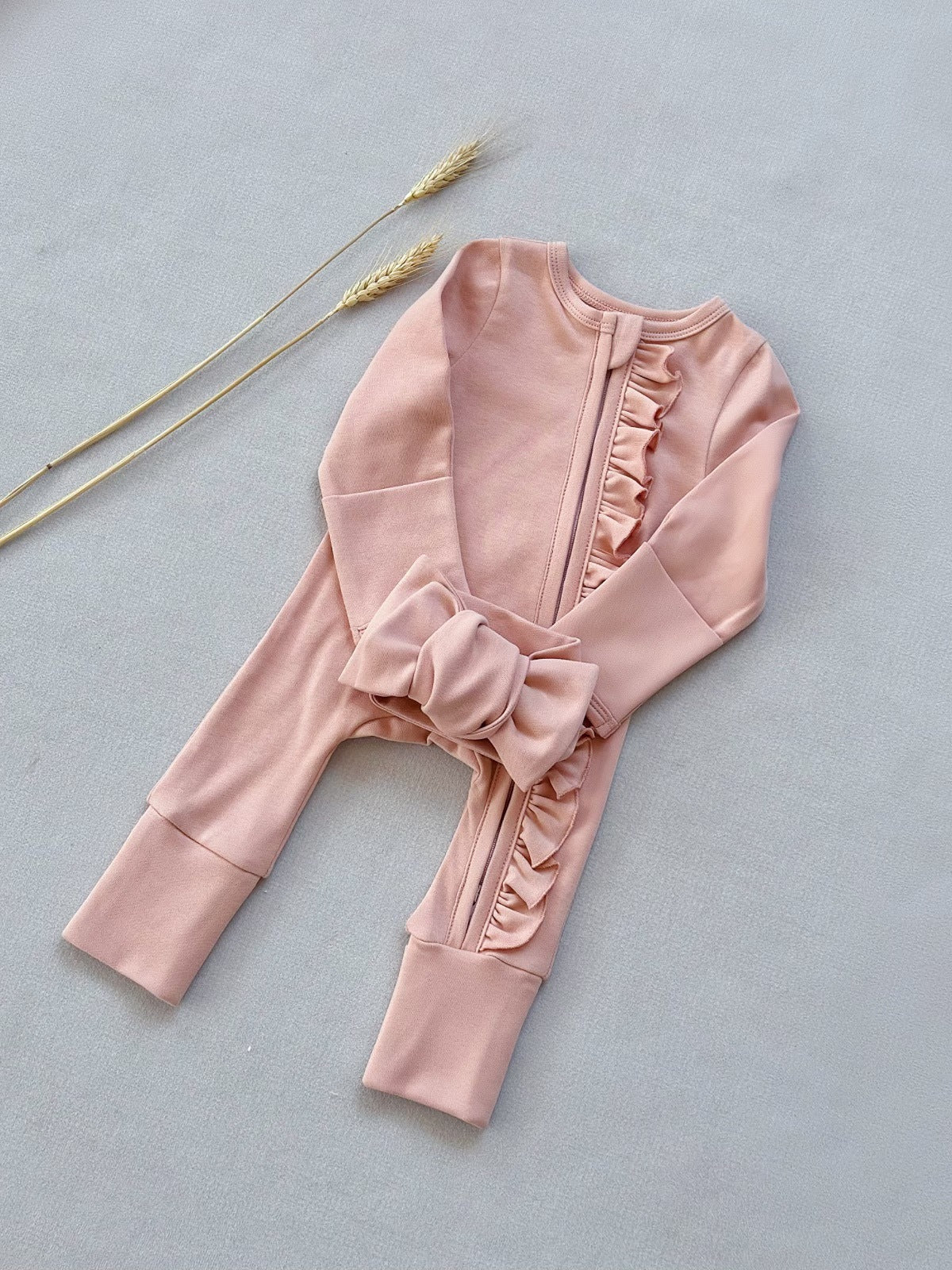 Girls' one-piece pajamas, comfortable for home
