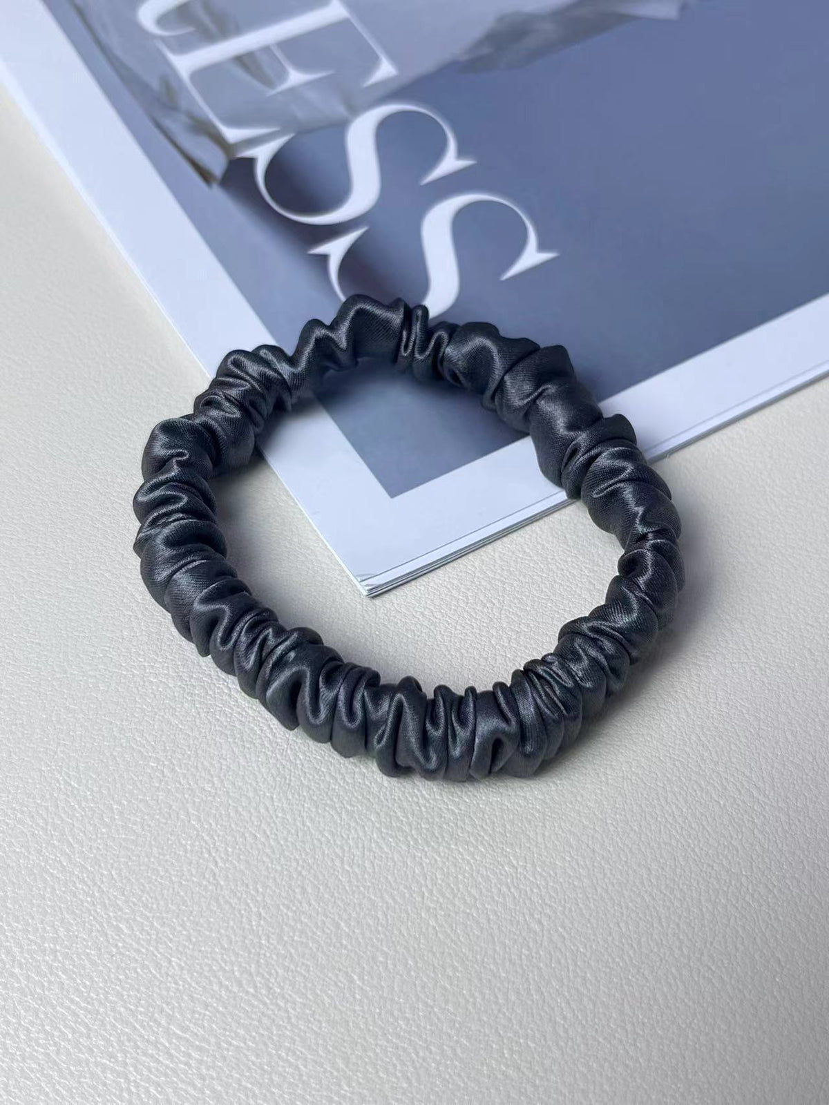 Silk Little Hair Ring Silk Satin Large Intestine Ring ne fait pas de mal à la corde des cheveux traceless