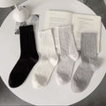 Chaussettes-Paire de blanc-1 courbée et creuse