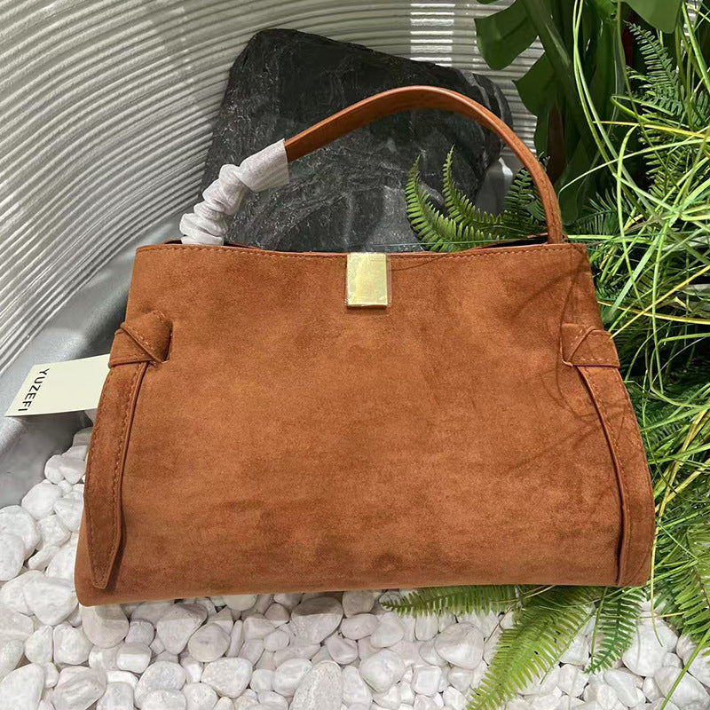 Sac à main Fleece Potsticker Sac en papier haut de gamme Petit véhicule Fleece Sac à main pour femmes Messeng