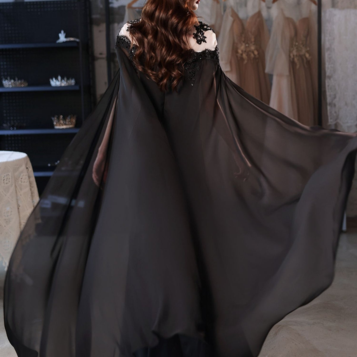 Robe de soirée noire pour femmes avec une sensation haut de gamme