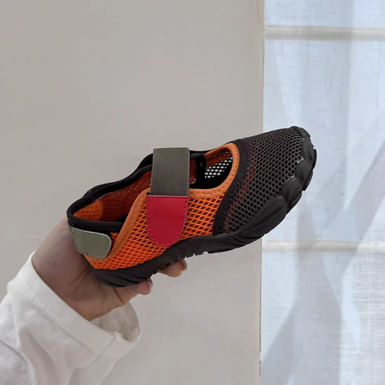 Chaussures d'été pour enfants