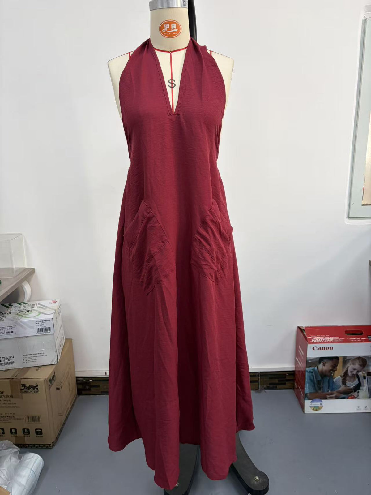 Women's Halter Neck Sleeveless V-Back Summer Dress with Pockets