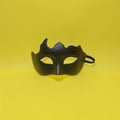 Masque de demi-face peint de Carnaval