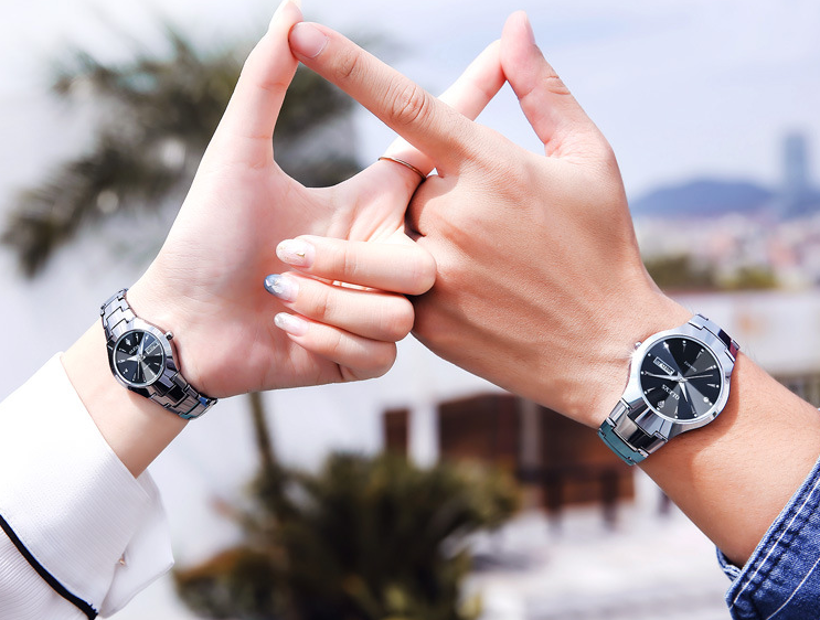 Tungsten acier quartz montre imperméable dames lumineuses