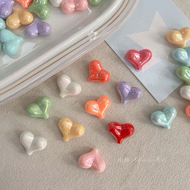 Perles acryliques du coeur irisées