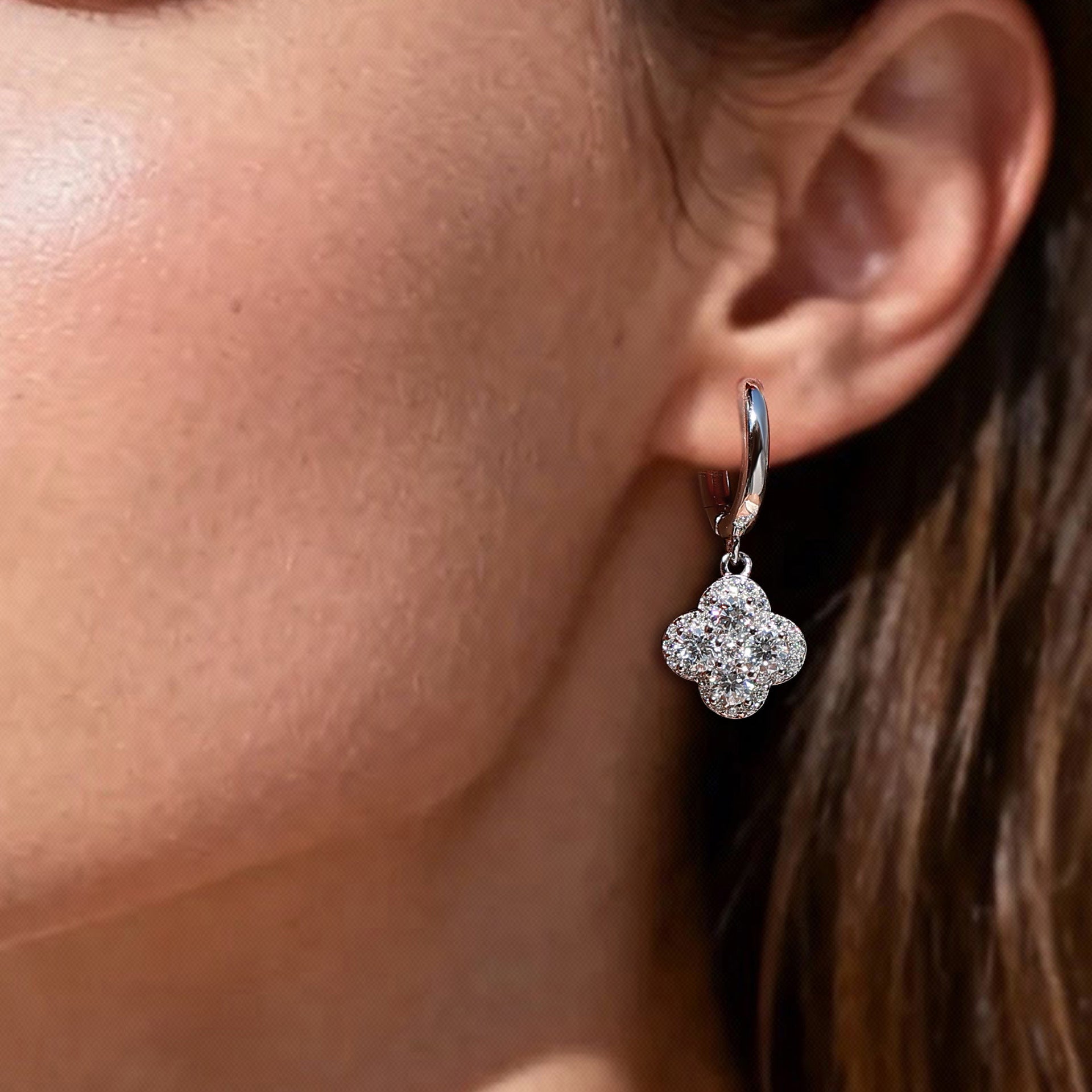 S925 Boucles d'oreilles de boucles de trèfle en argent sterling