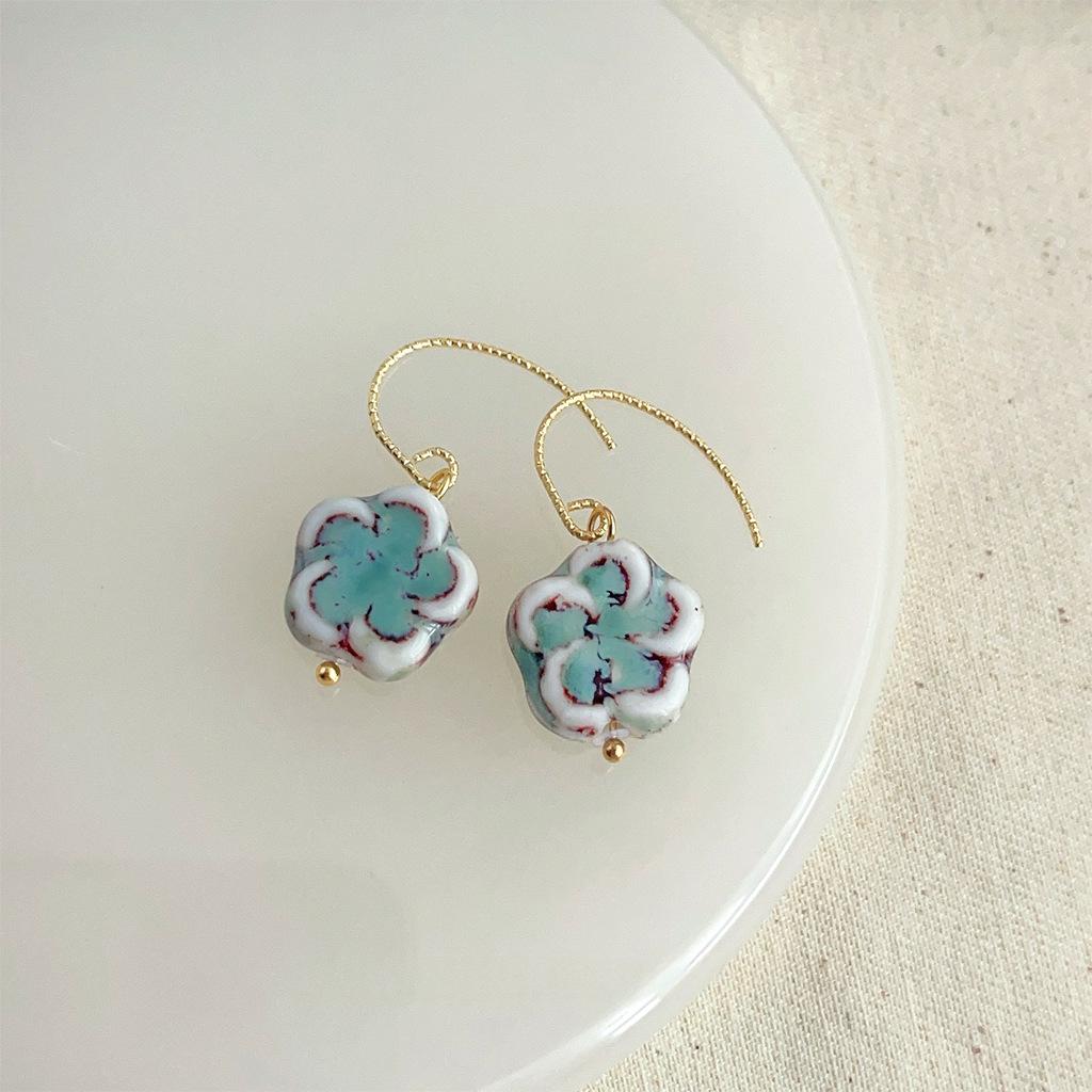 Boucles d'oreilles texturées faites à la main