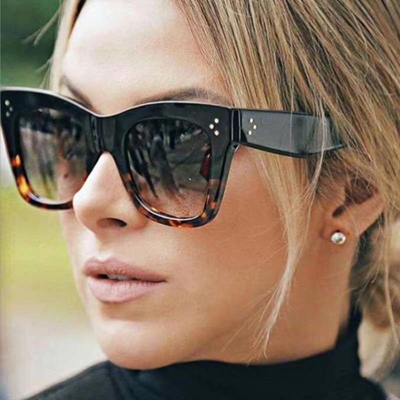 Lunettes de soleil Retro Miding à cadre carré