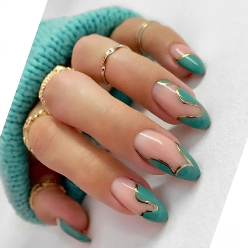 Fil d'or Wave-pattern Patchwork Les ongles prêts à porter