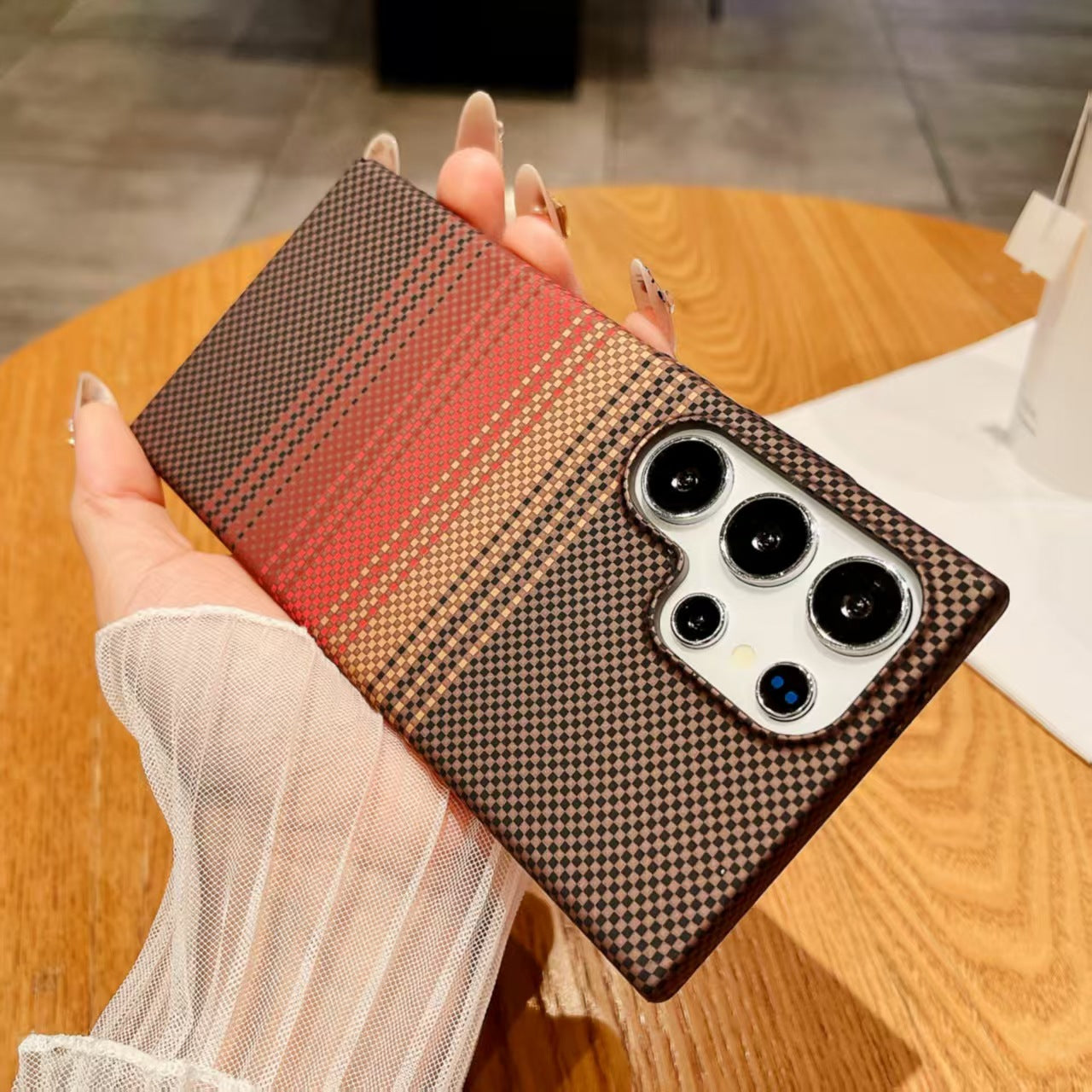 Boîtier de téléphone dur magnétique S23U intégré