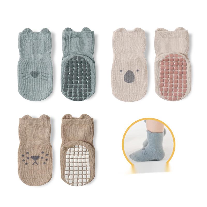 Bébé Coton Non-dérapant Refroidissement intérieur Apprendre à marcher Chaussettes de bateau courtes