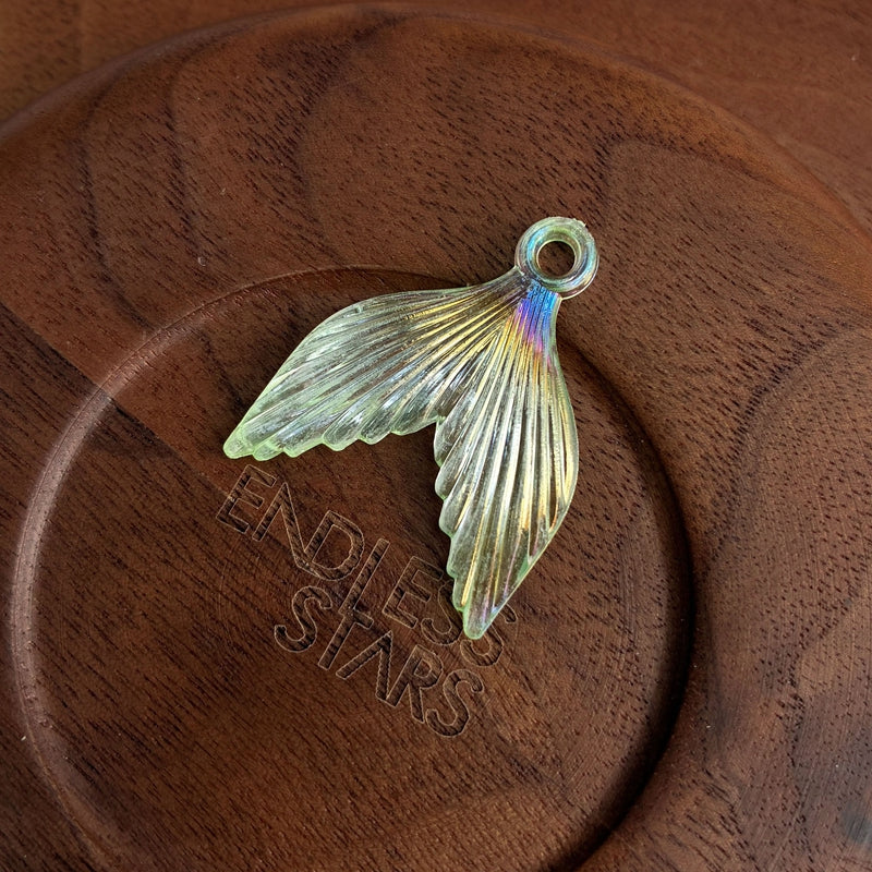 Perles de queue enduites d'acrylique