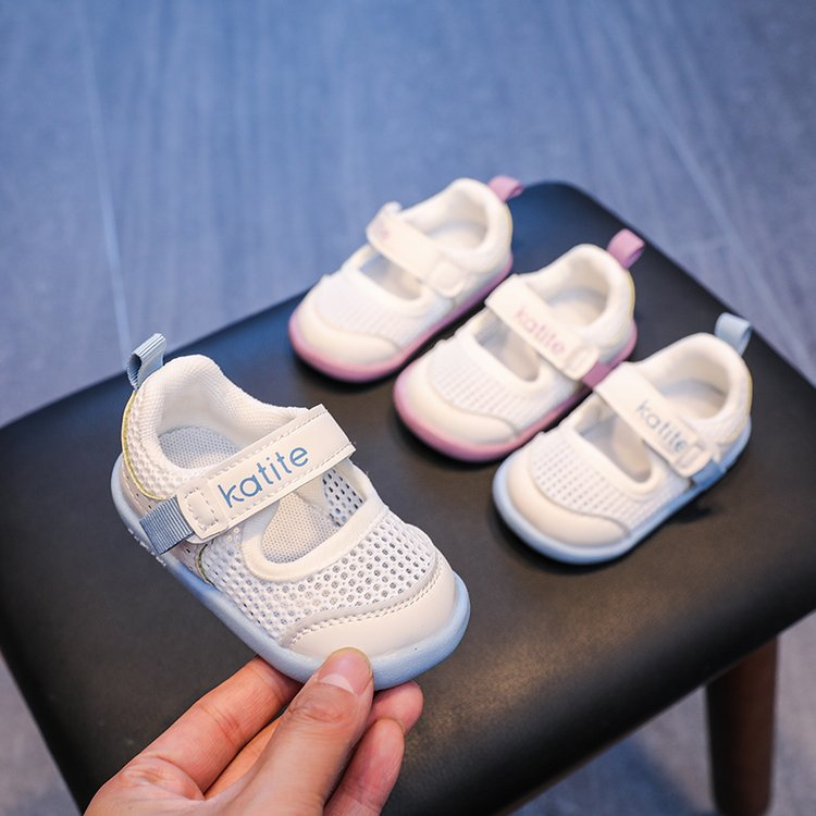 Sandales d'orteils fermés pour bébé anti-kick d'été