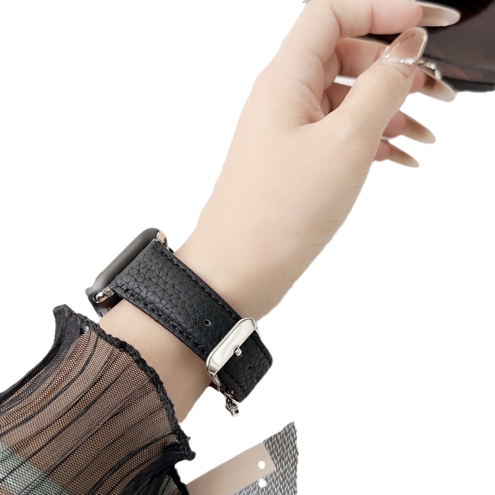 Convient pour les chaînes de montres avec cuir véritable avec un grain litchi et un insert en acier