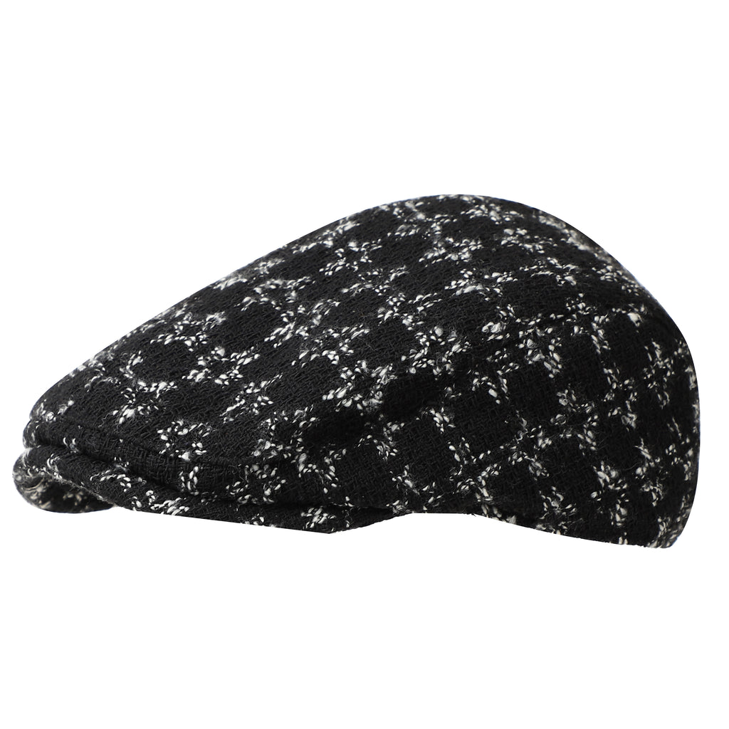 La petite casquette à motifs floraux, de style français, convient aux femmes du quotidien