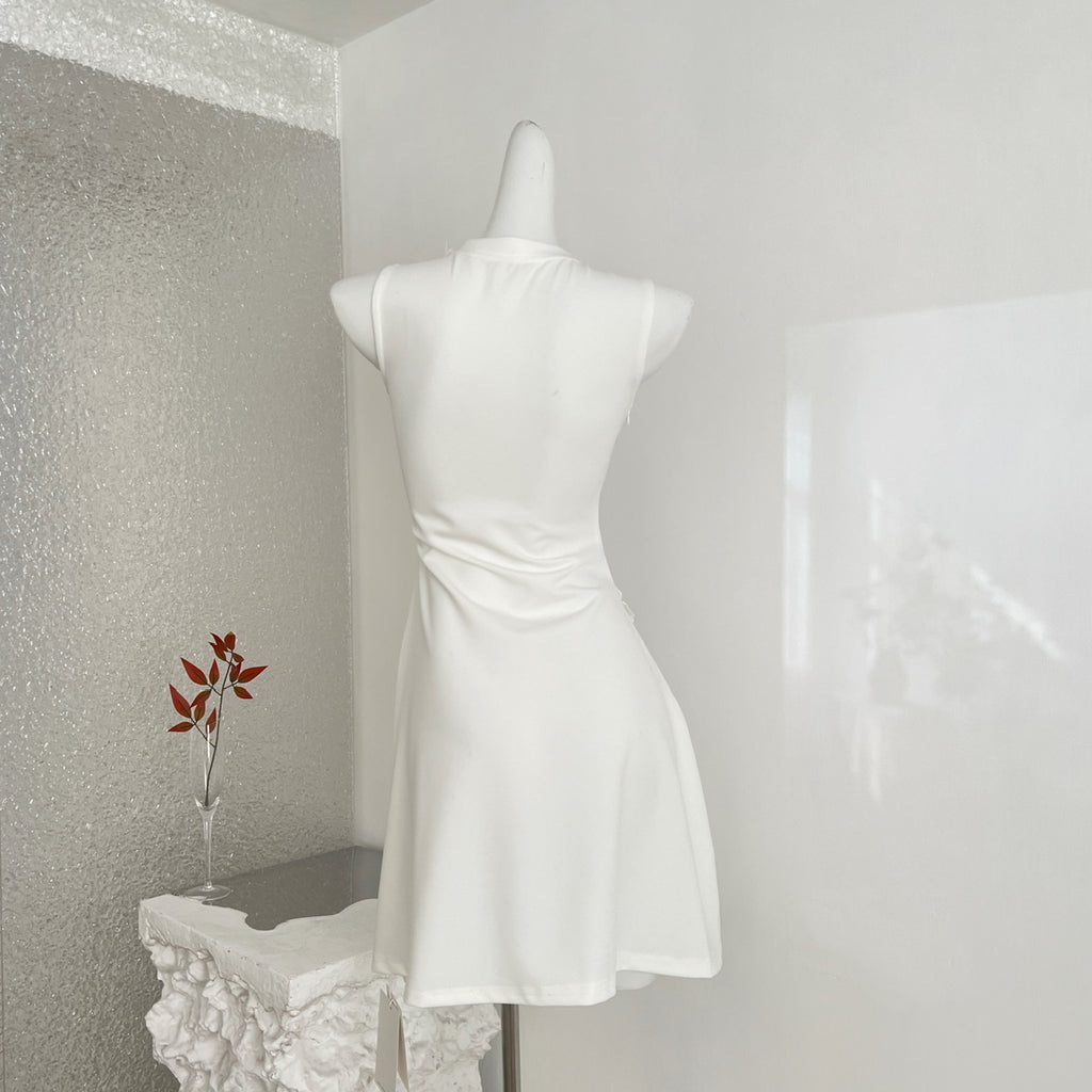 Dentelle blanche Openwork Design Robe sans manches