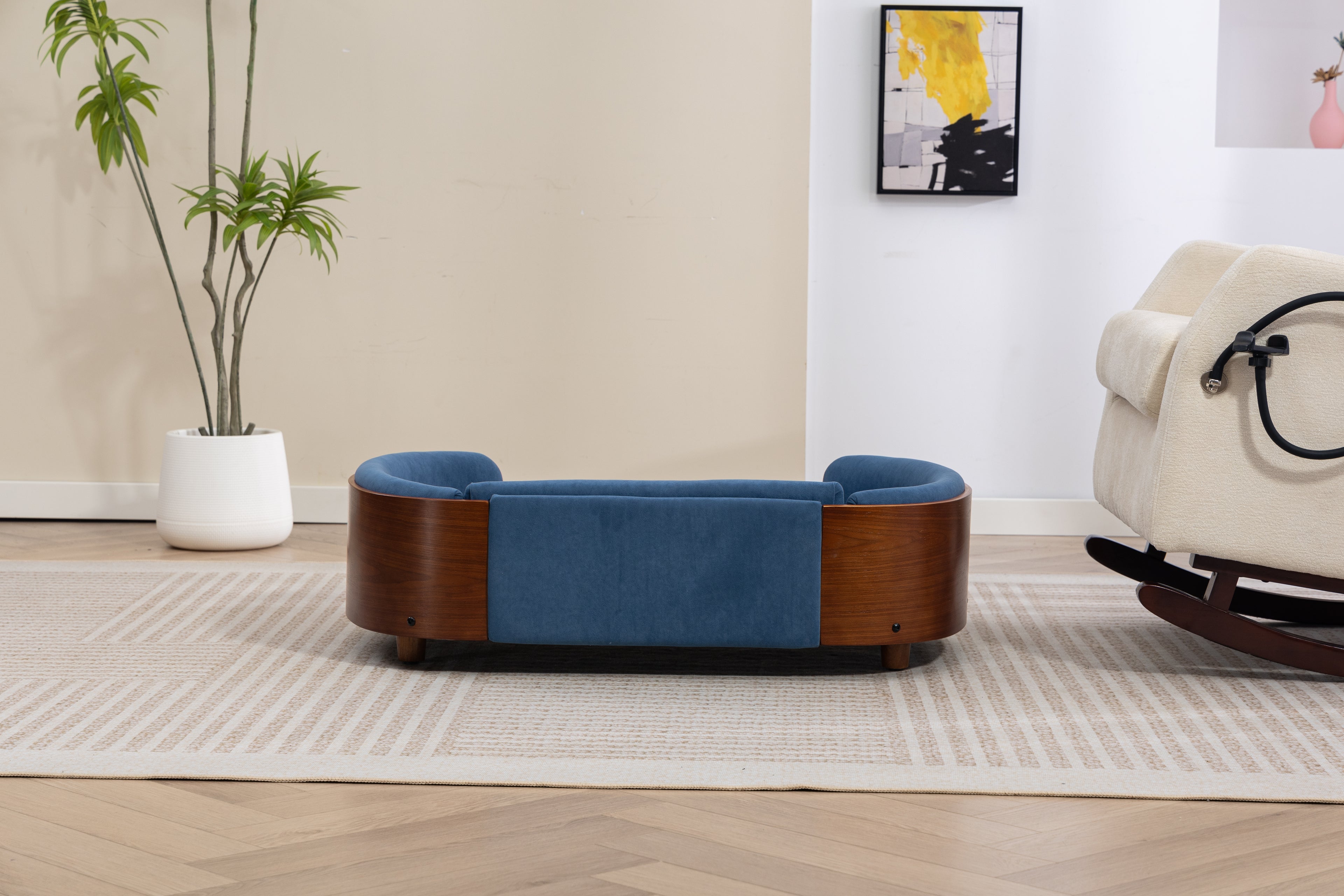 Style scandinave Lit de chien élevé Sofa Pet avec pieds en bois massif et noyer Bent Wood Bac