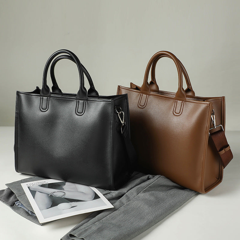 Sac à main et sac à bandoulière pour navette de grande capacité